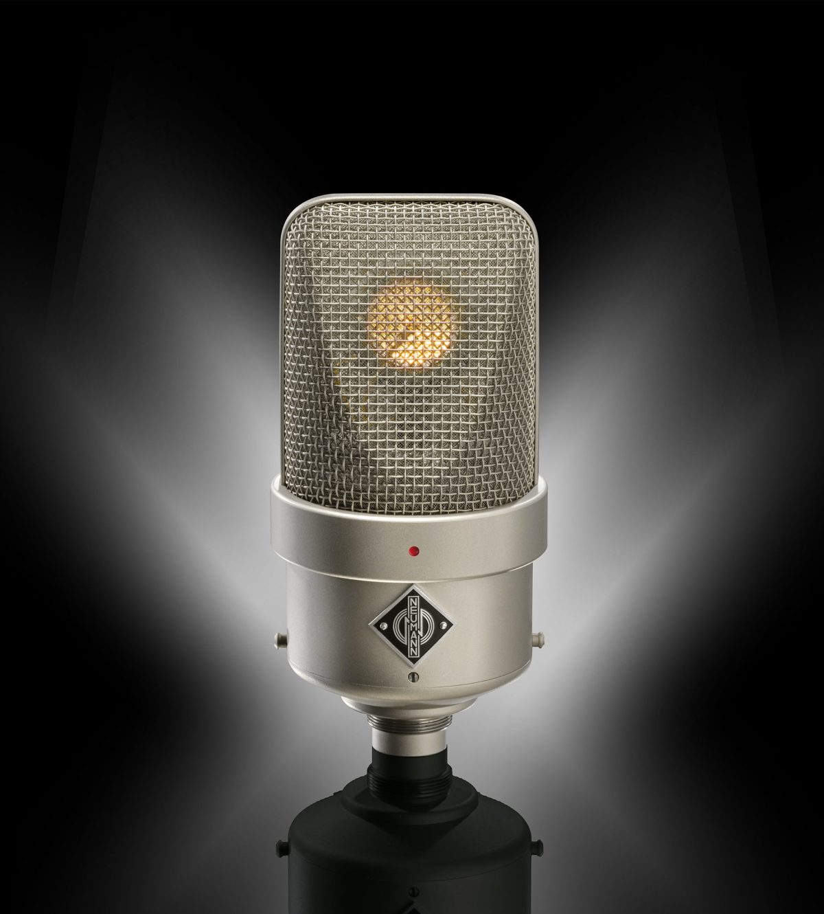 Neumann.Berlin announces M 49 V, a reissue of legendary M 49 in the ...